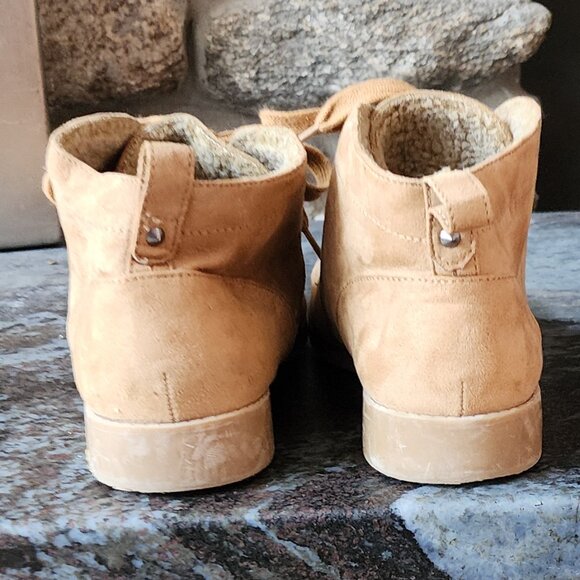 Indigo Rd. Tan Suede Lace Up Round Toe Booties Size 7M - Picture 15 of 15